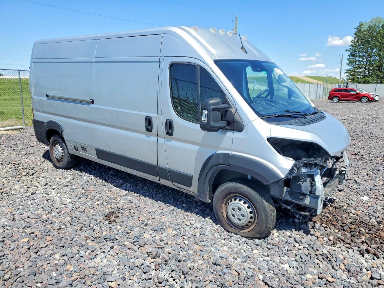 2024 RAM Promaster 2500 — VIN 3C6LRVDG4RE119575 — photo 4